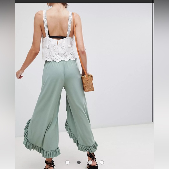 ASOS DESIGN wide leg trousers with high low frill hem - Picture 3 of 3